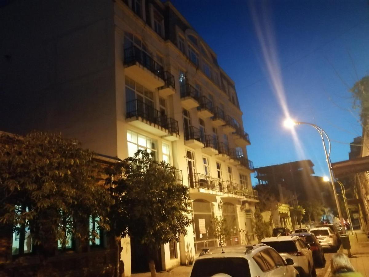 Apartments In The Historical Center Of Batumi, Near The Seaside Park Exterior foto